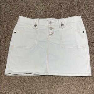Express mini denim Jean skirt 9 10 pockets casual sporty neutral preppy white